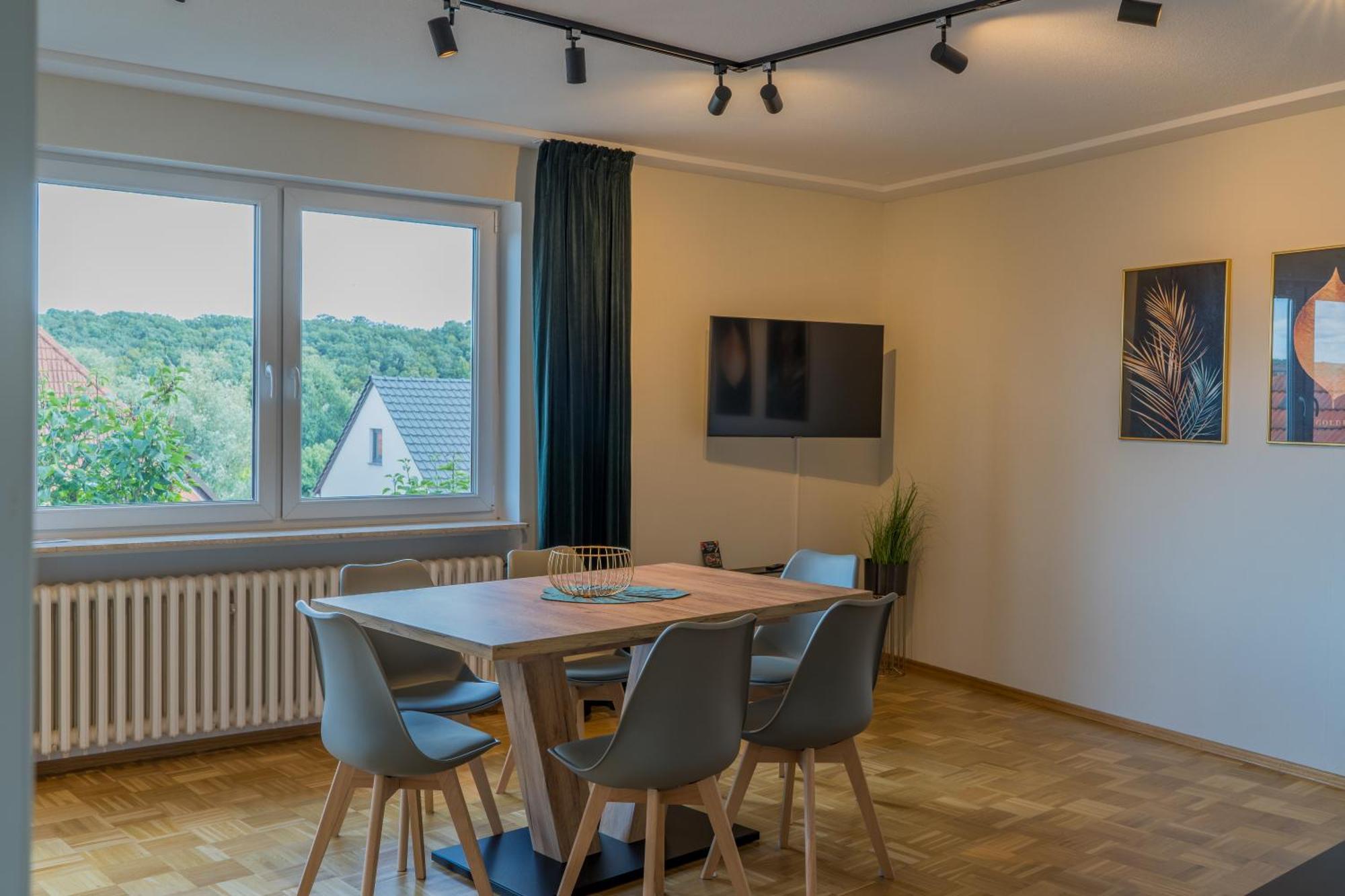 Ferienwohnung Nadine Petschler Obereisenheim Exteriör bild