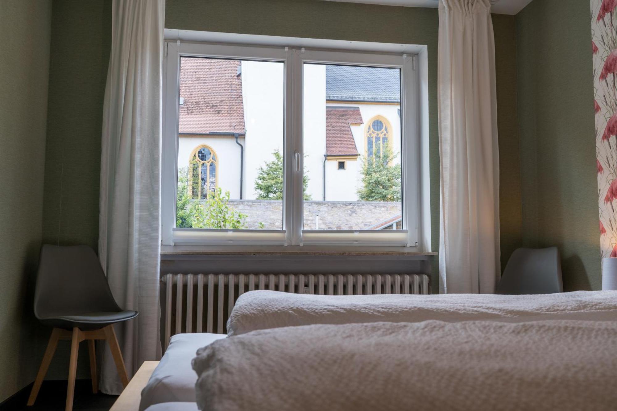 Ferienwohnung Nadine Petschler Obereisenheim Exteriör bild