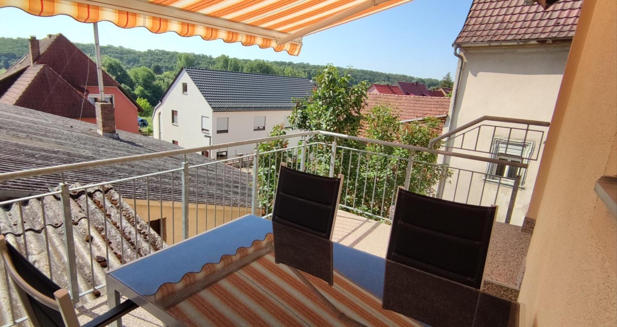 Ferienwohnung Nadine Petschler Obereisenheim Exteriör bild